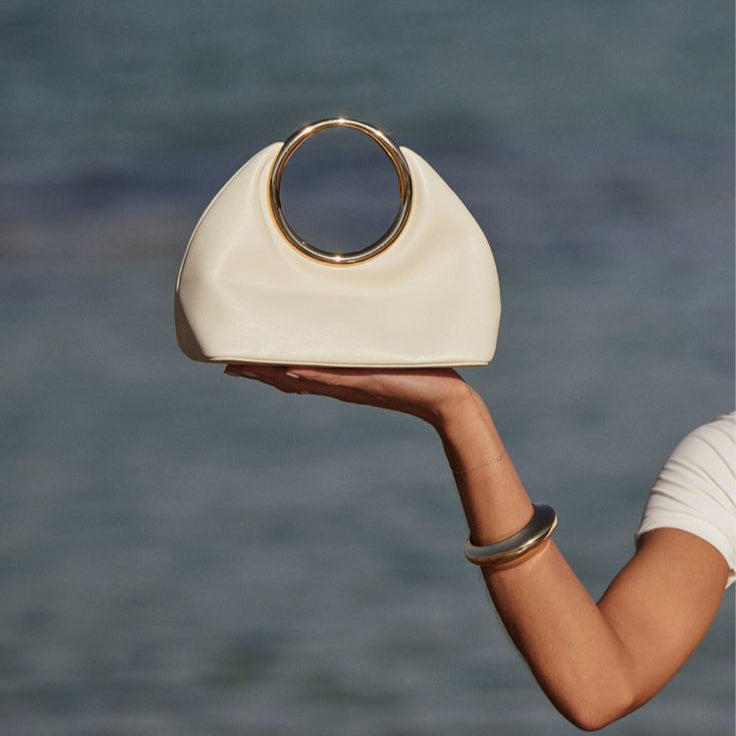 How to Choose the Perfect Handbag for Any Occasion