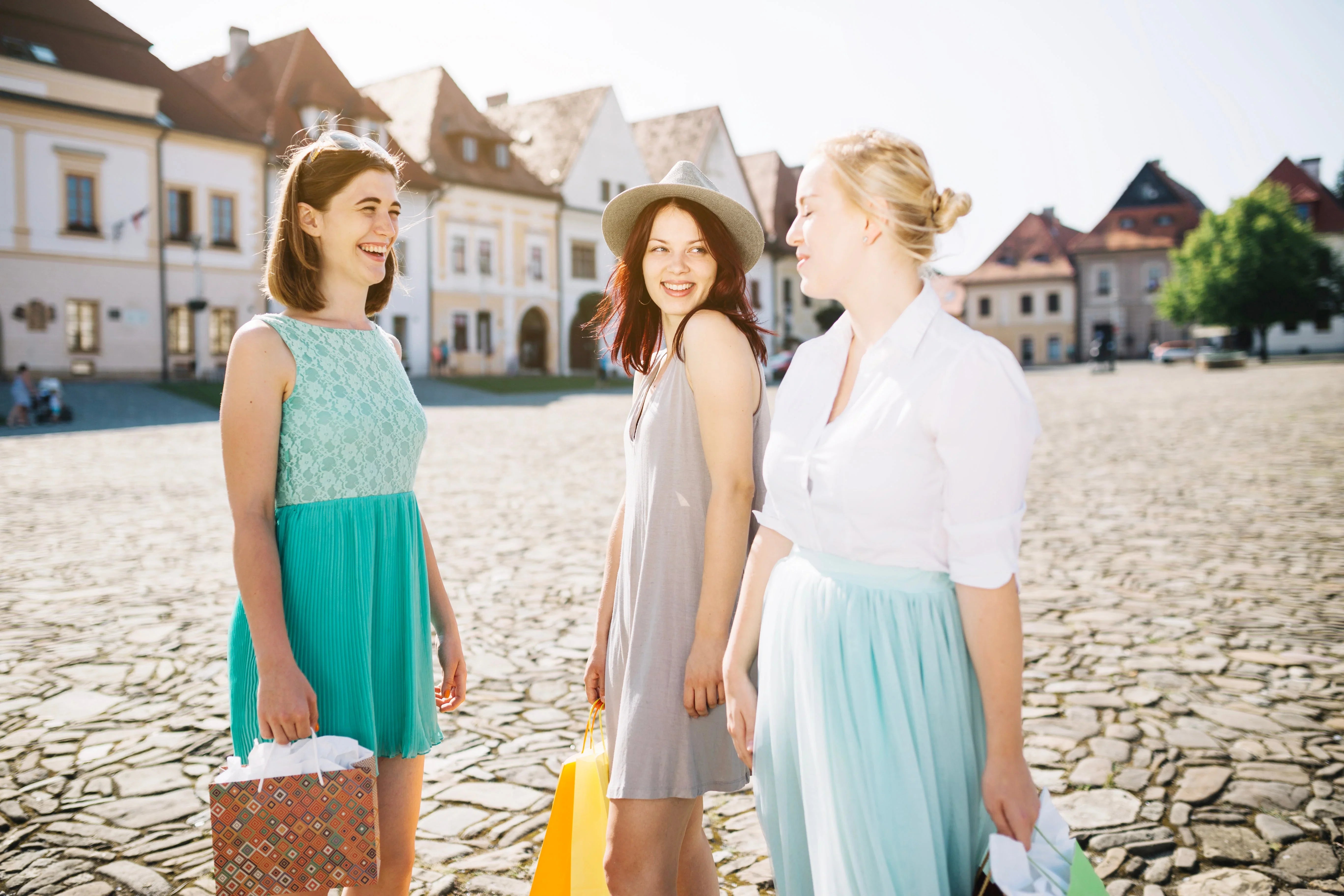 How to Dress Like That Girl on Vacation