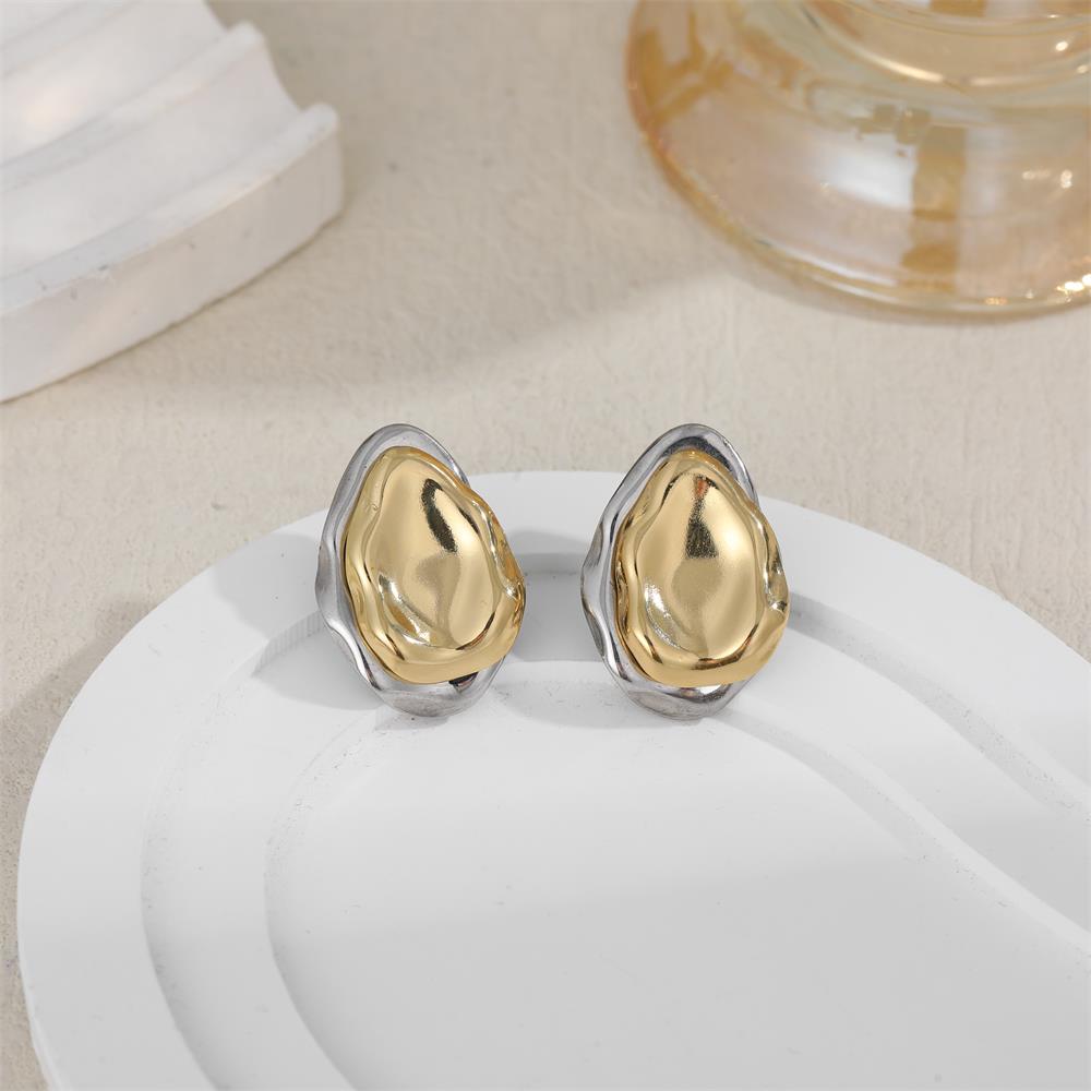 Molten Drops Stud Earrings