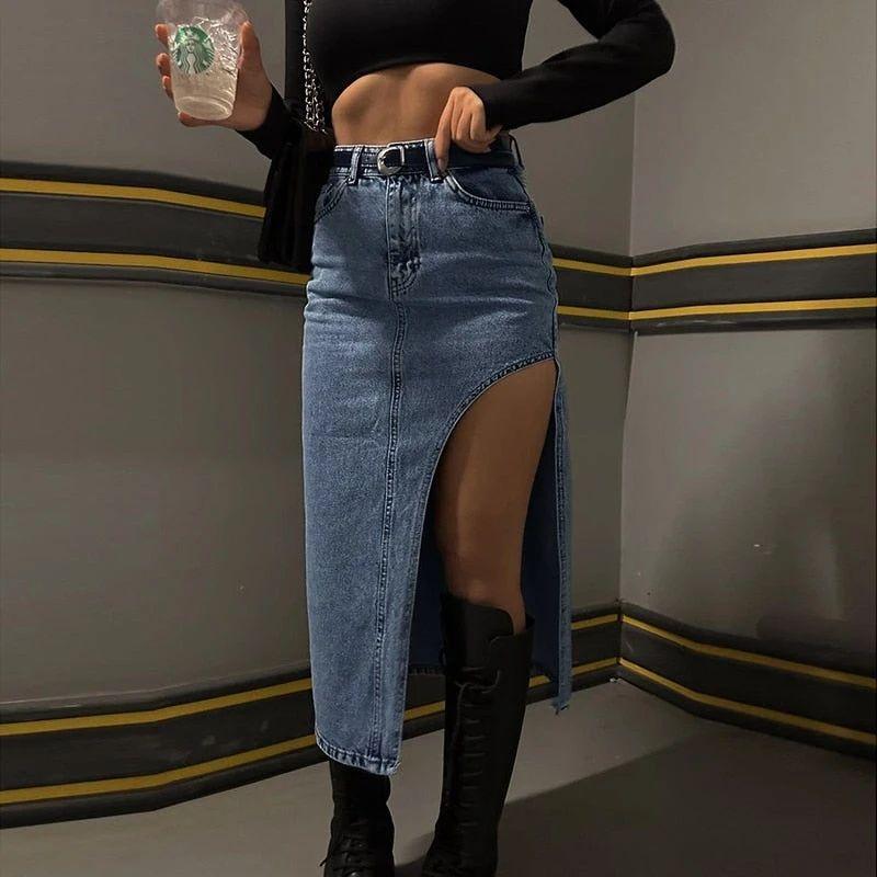 High-waisted denim skirt with front slit, casual chic style