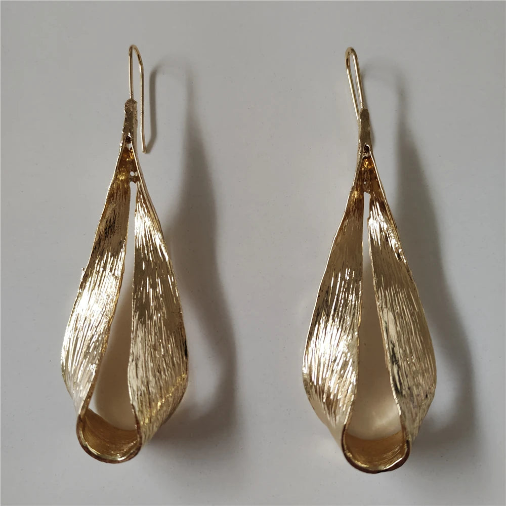 Golden Calla Long Hollow Earrings - Gold - Mermaid Way
