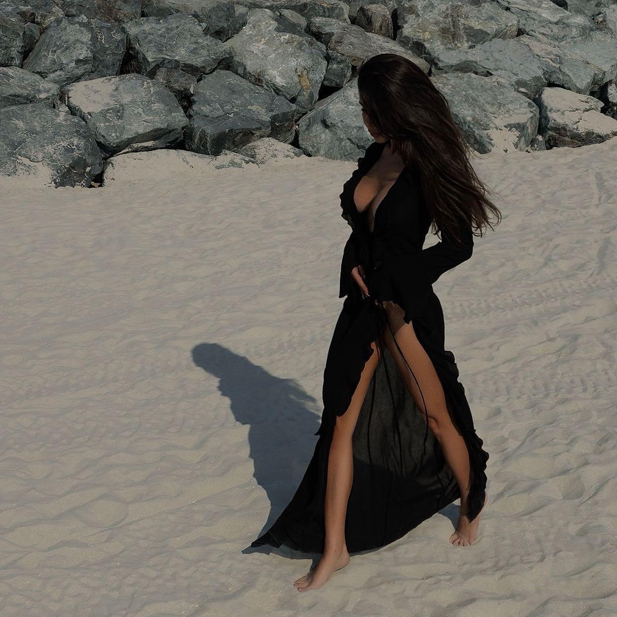 Liliana Ruffle Long Sleeve Beach Maxi Dress - Black / S - Mermaid Way