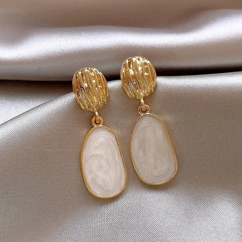 Pearl Oasis Oval Dangle Earrings Mermaid Way