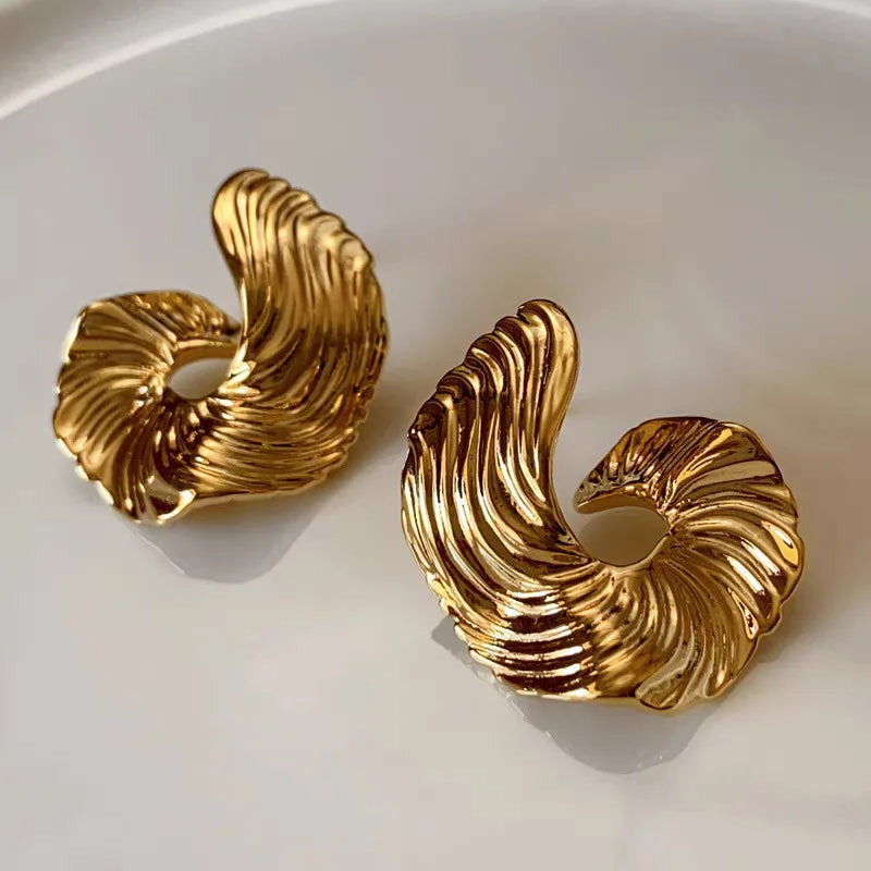 Twist of Light Spiral Stud Earrings - Gold - Mermaid Way