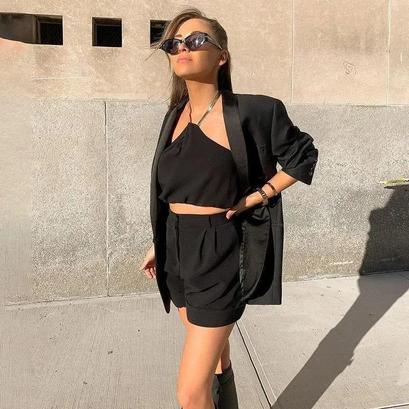 Sky Line Satin Chain Crop Top - White / S - Mermaid Way