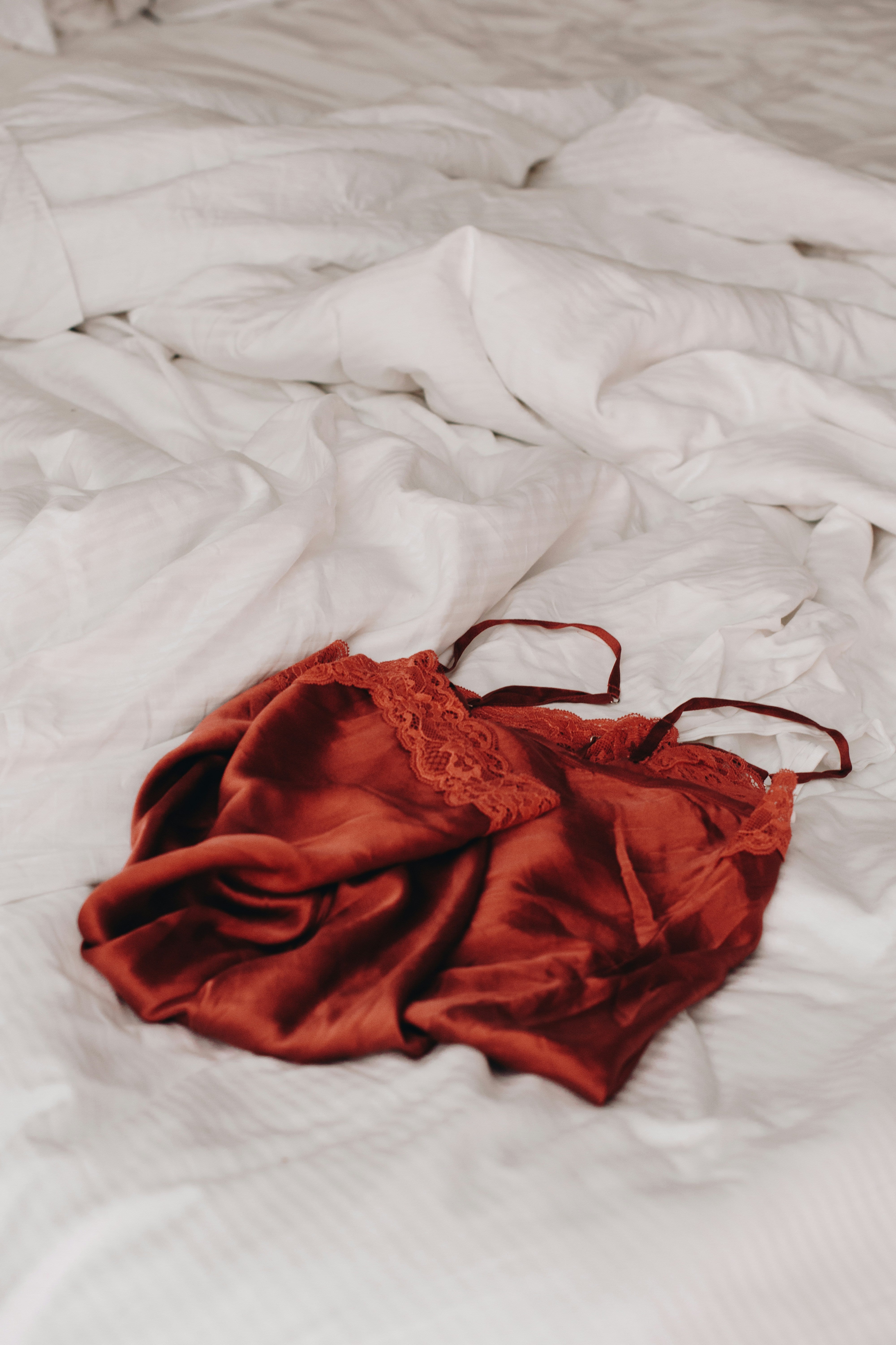 From Red Carpet to Bedroom: Evening Dresses That Turn Heads and Heat Things Up
