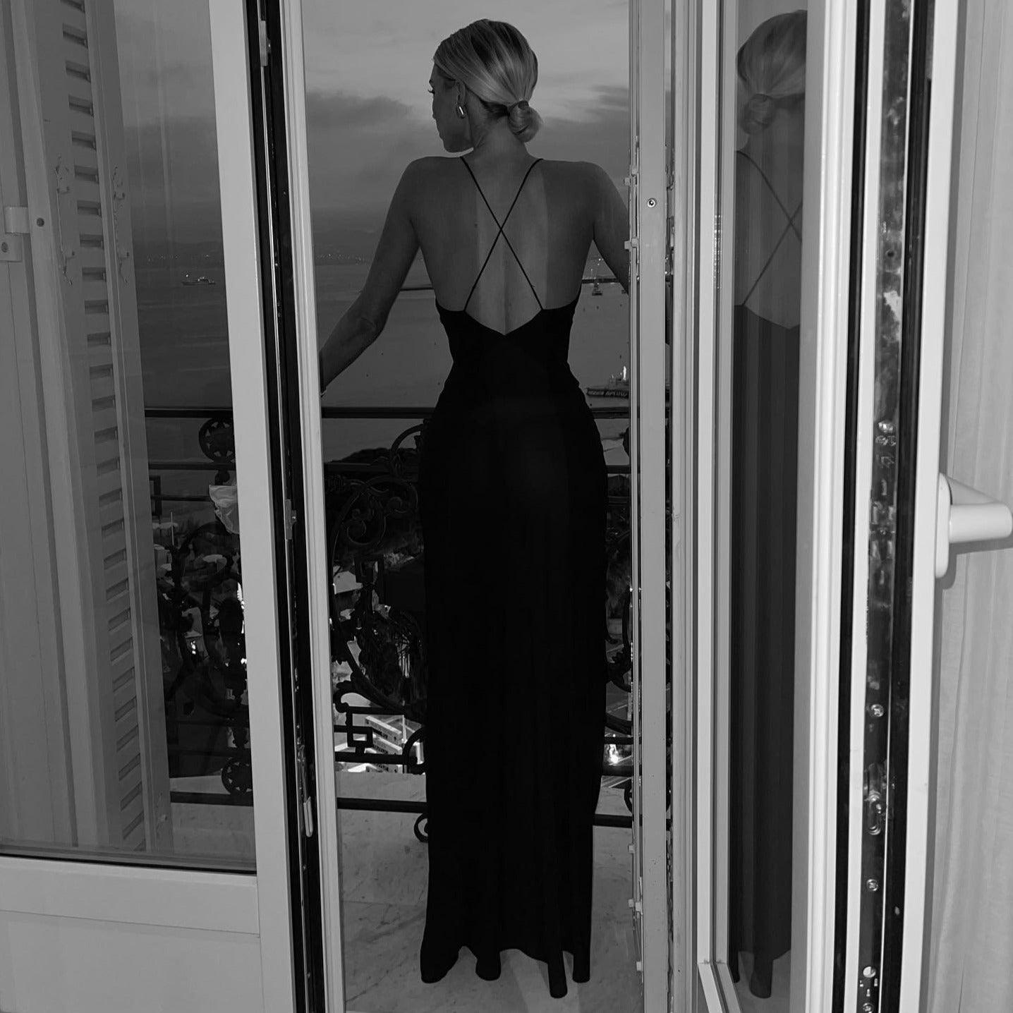 Deep V-Neck Backless Maxi Evening Dress - Diva Melody Black / L Deep V-Neck Backless Maxi Evening Dress - Diva Melody Black / L