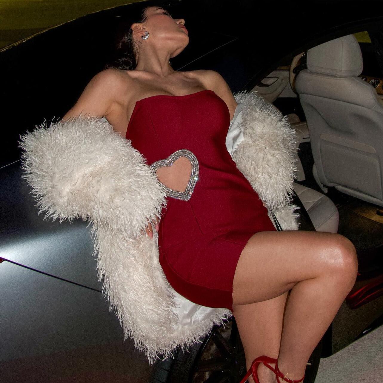 cherry-kiss-strapless-diamond-