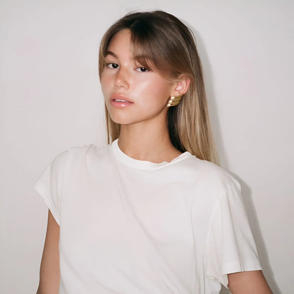 Plain white tee with rolled sleeves, casual everyday wear