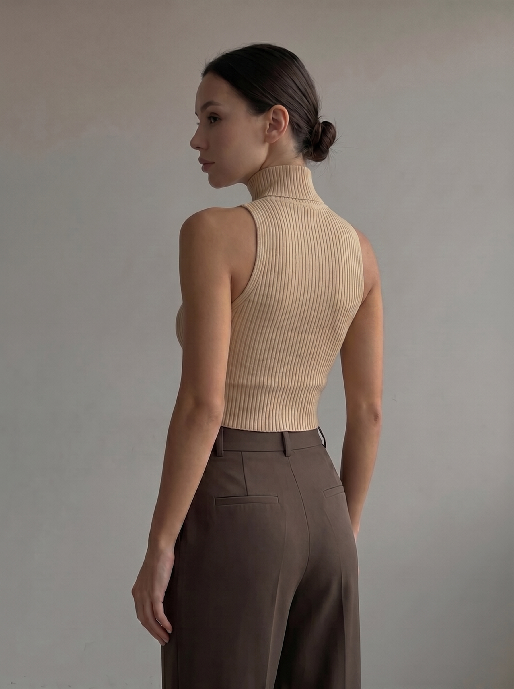 ribbed cut-out halter top, evening look
