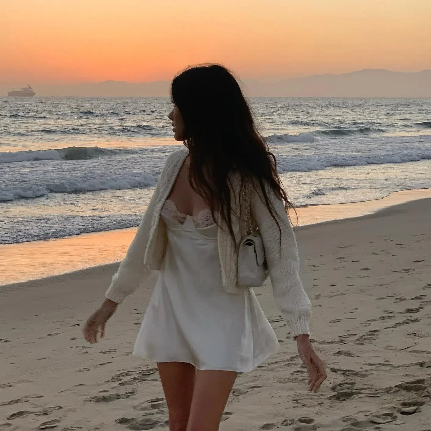 Silk Route White Lace Cup Mini Dress - Elegant Evening Style Silk Route White Lace Cup Mini Dress - Elegant Evening Style
