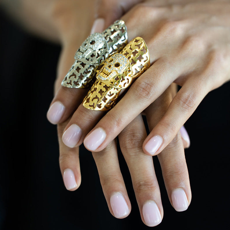 Skull Ring with Sparkling Stones - Mermaid Way