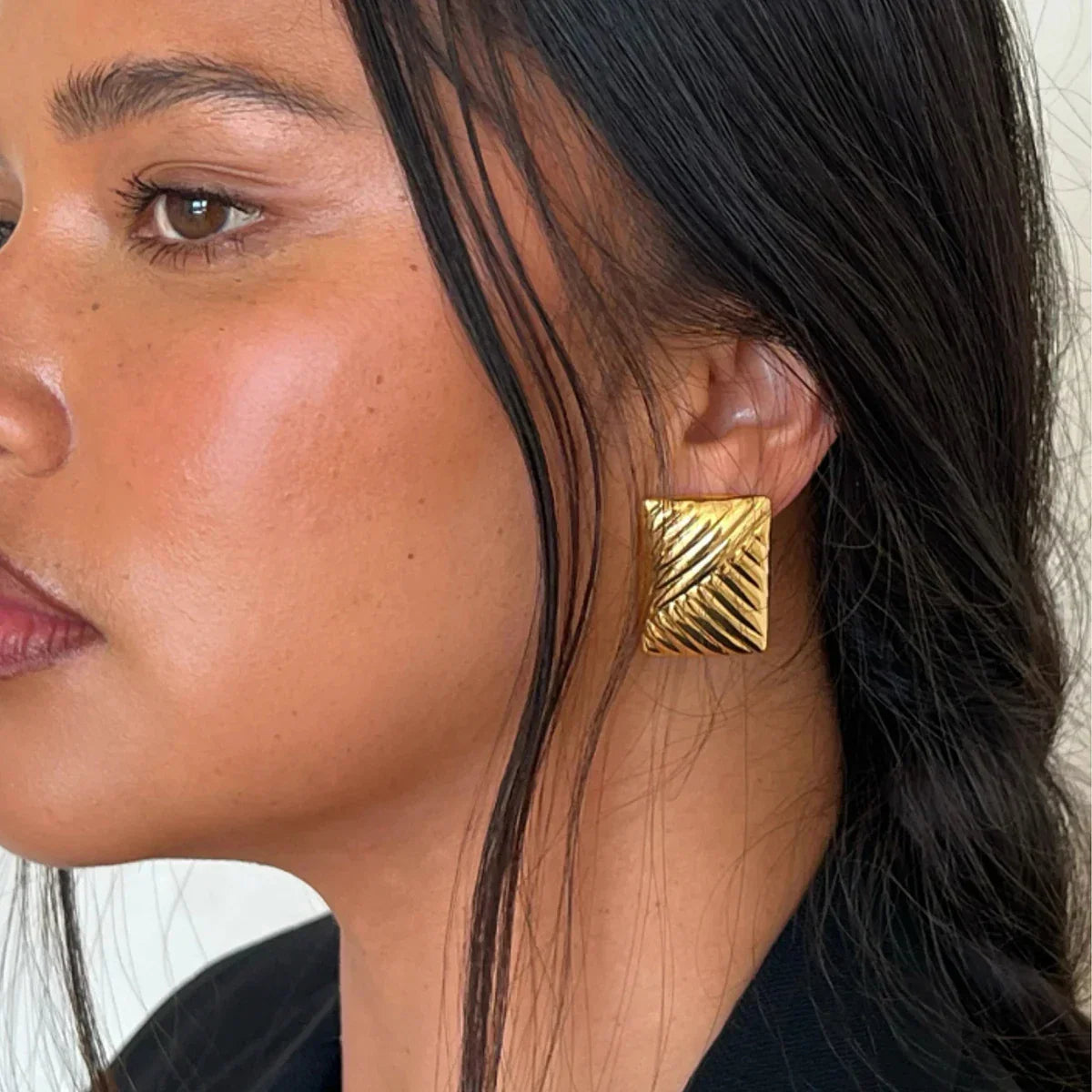 Square Lined Gold Earings Mermaid Way