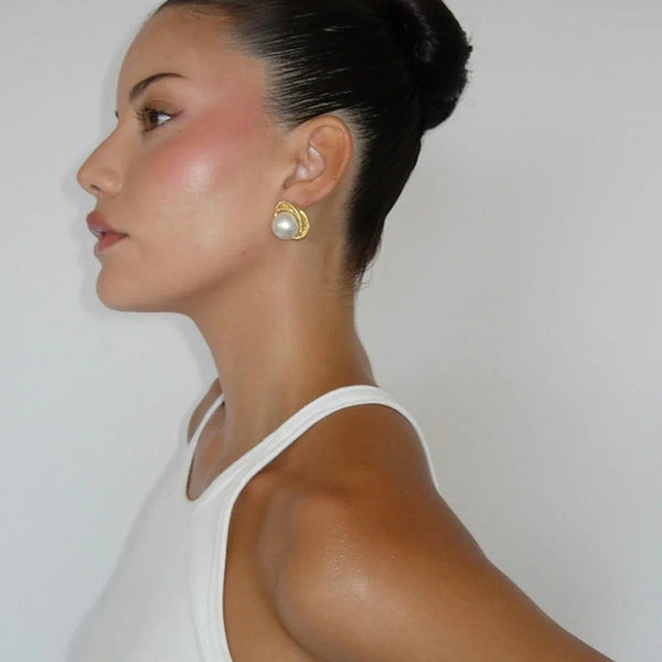 Tender Pearl Earrings Mermaid Way
