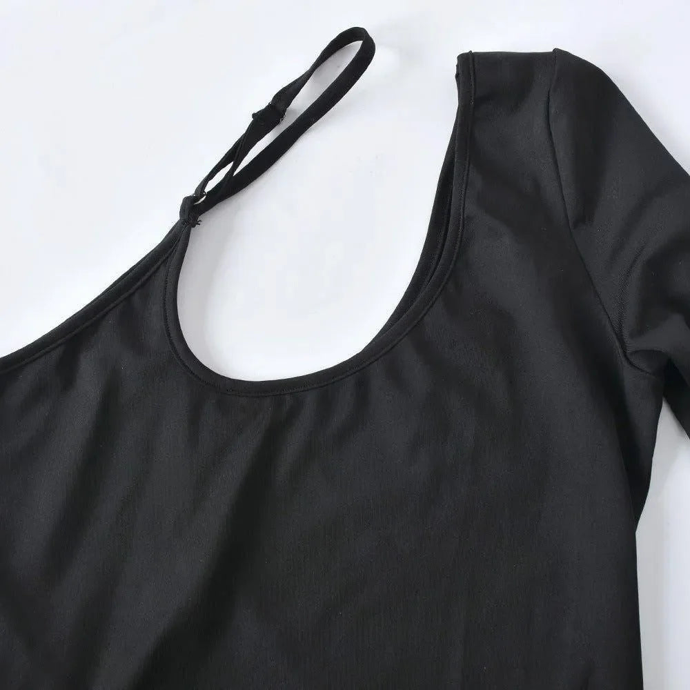 black one-shoulder top, evening look