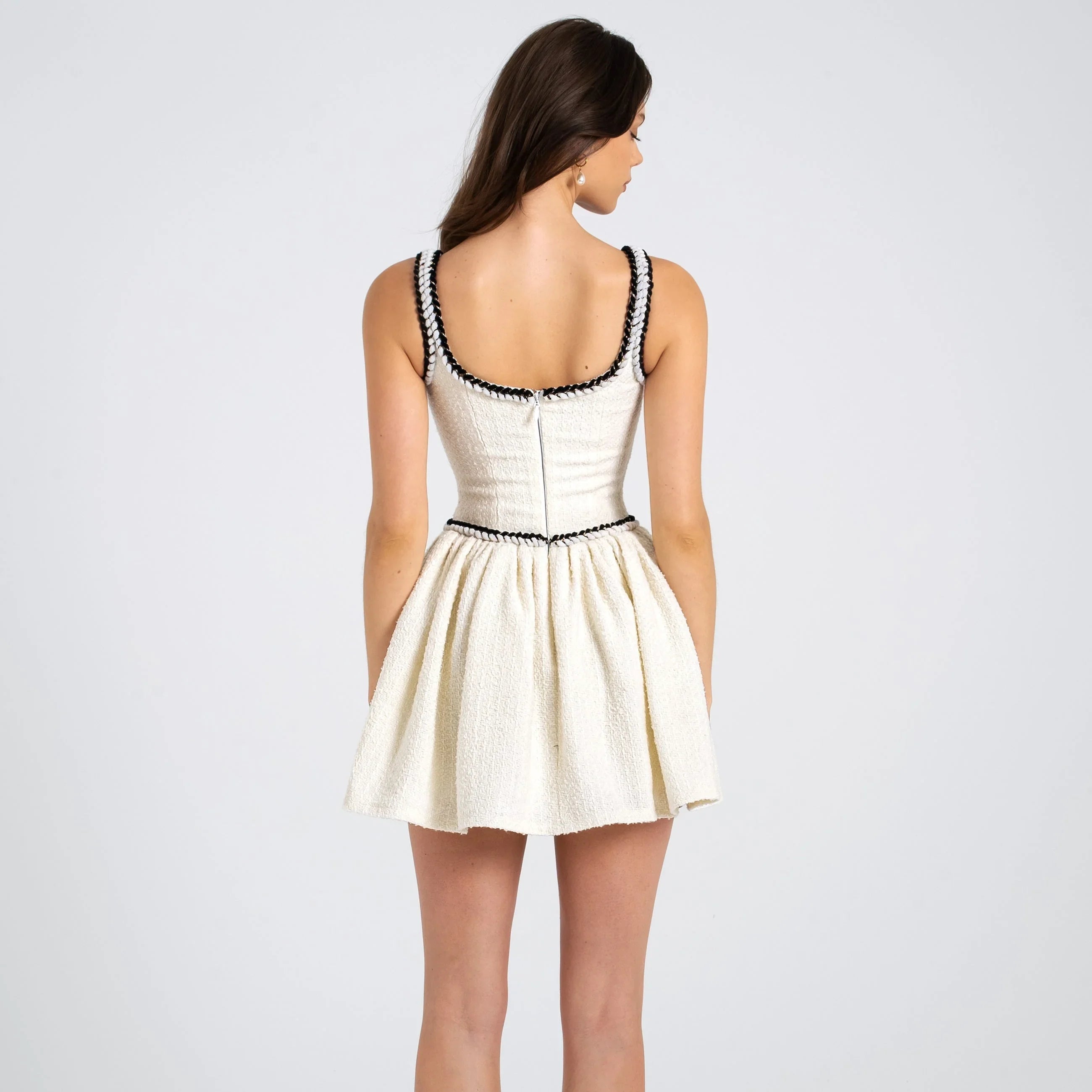 backless mini dress with textured fabric, evening look