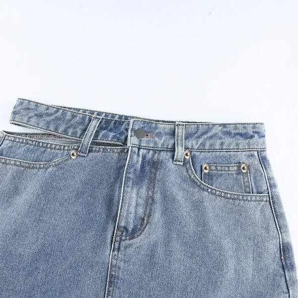 denim high-waisted skirt, casual style