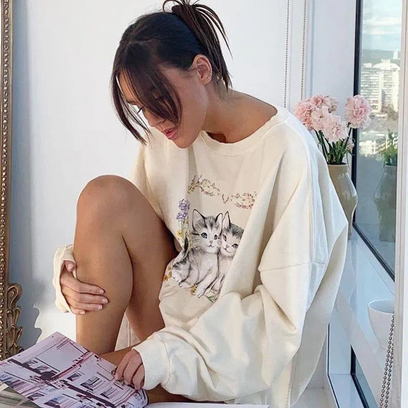 Malina Kitty Flower Print Vintage Sweatshirt - White / S - Mermaid Way